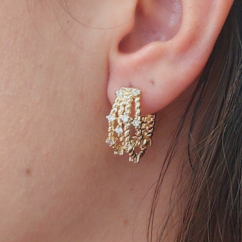 BRINCO ARGOLA ZIRCONIA FOLHEADO A OURO