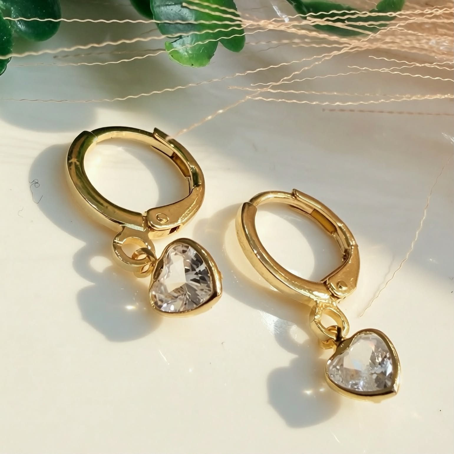 Argola Coração Zirconia Folheado A Ouro