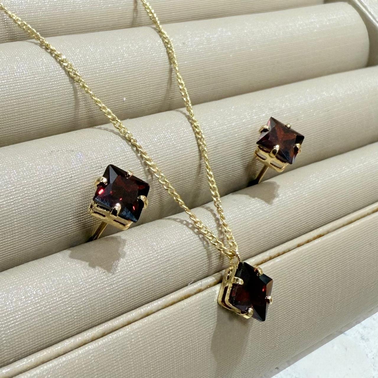 Conjunto Zirconia Folheado A Ouro