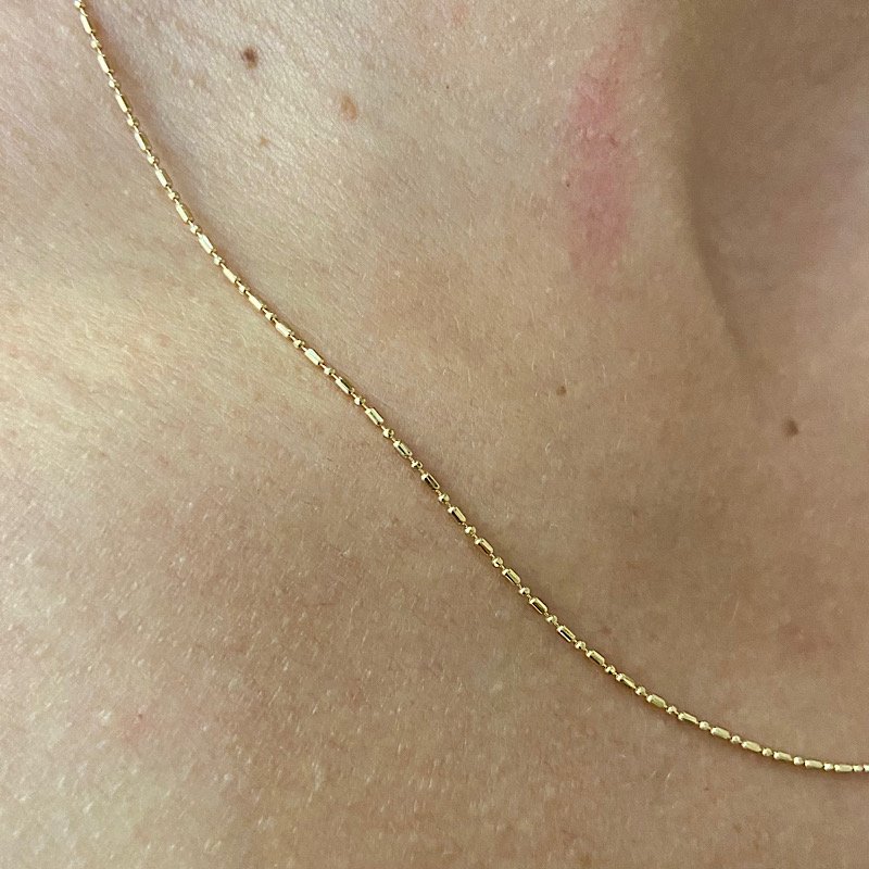 CORRENTE BANHADA A OURO FEMININA 50CM BOLINHA INTERCALADA
