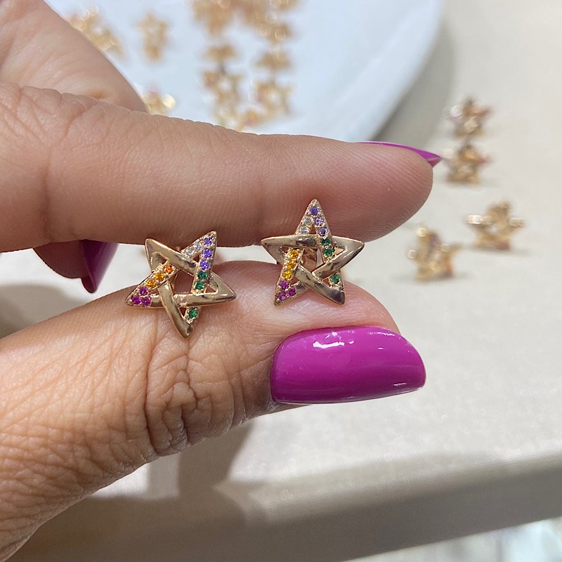 BRINCO FOLHEADO A OURO ESTRELA ZIRCONIA