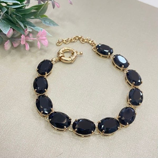 PULSEIRA DE PEDRA PRETA ONIX FOLHEADA A OURO