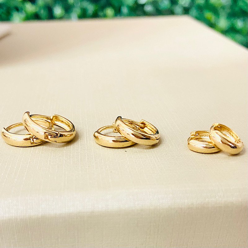BRINCO TRIO DE ARGOLAS FOLHEADO A OURO