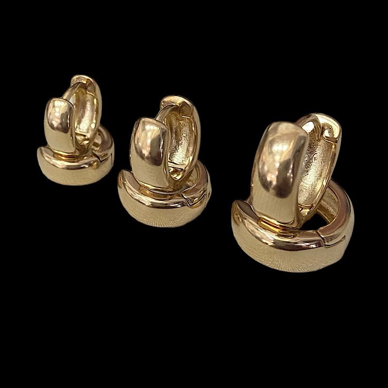 TRIO DE BRINCOS DE ARGOLAS FOLHEADO A OURO