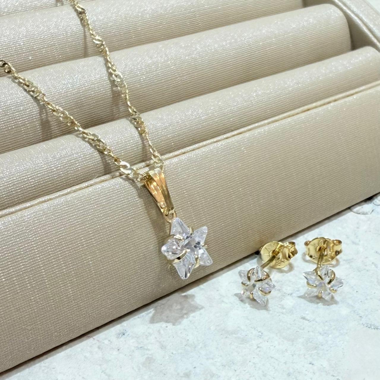 Conjunto De Estrela Com Zirconia Folheado A Ouro
