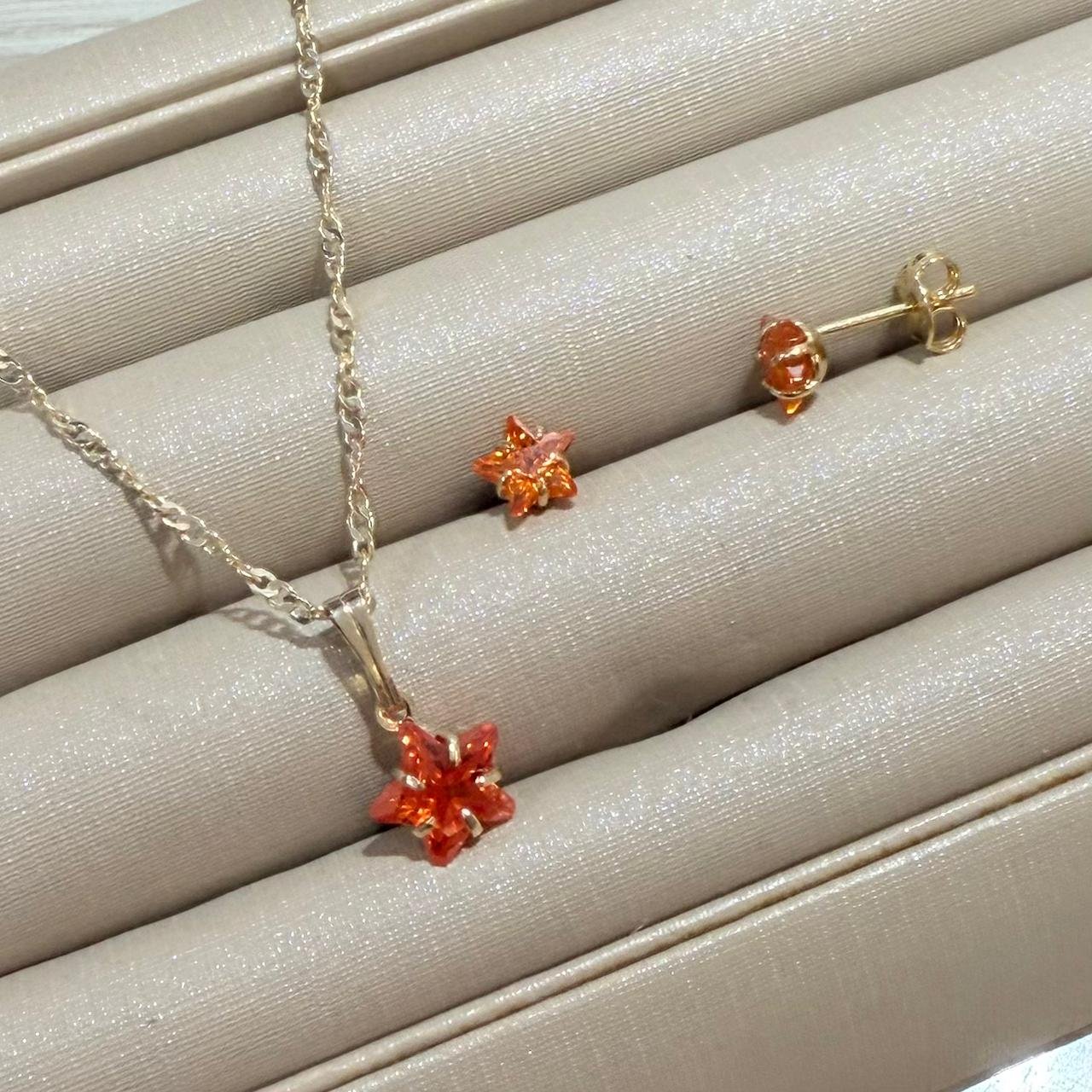 Conjunto De Estrela Com Zirconia Folheado A Ouro