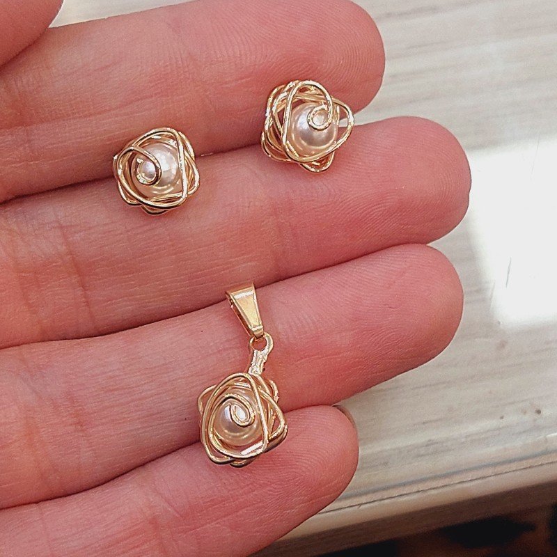 Conjunto Perola Folheado A Ouro Dourado