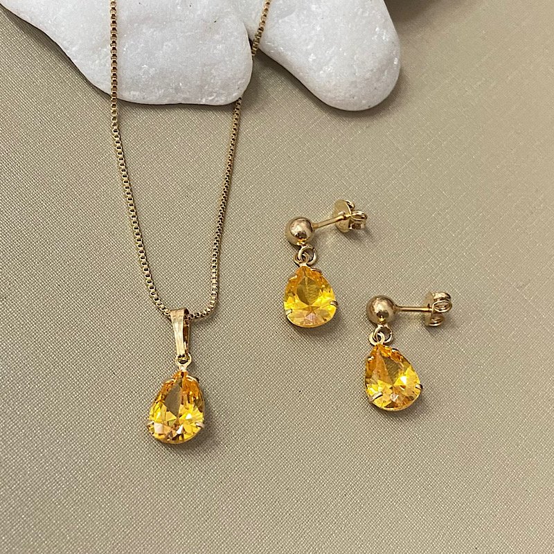 CONJUNTO DE GOTA COLAR E BRINCOS BANHADO A OURO