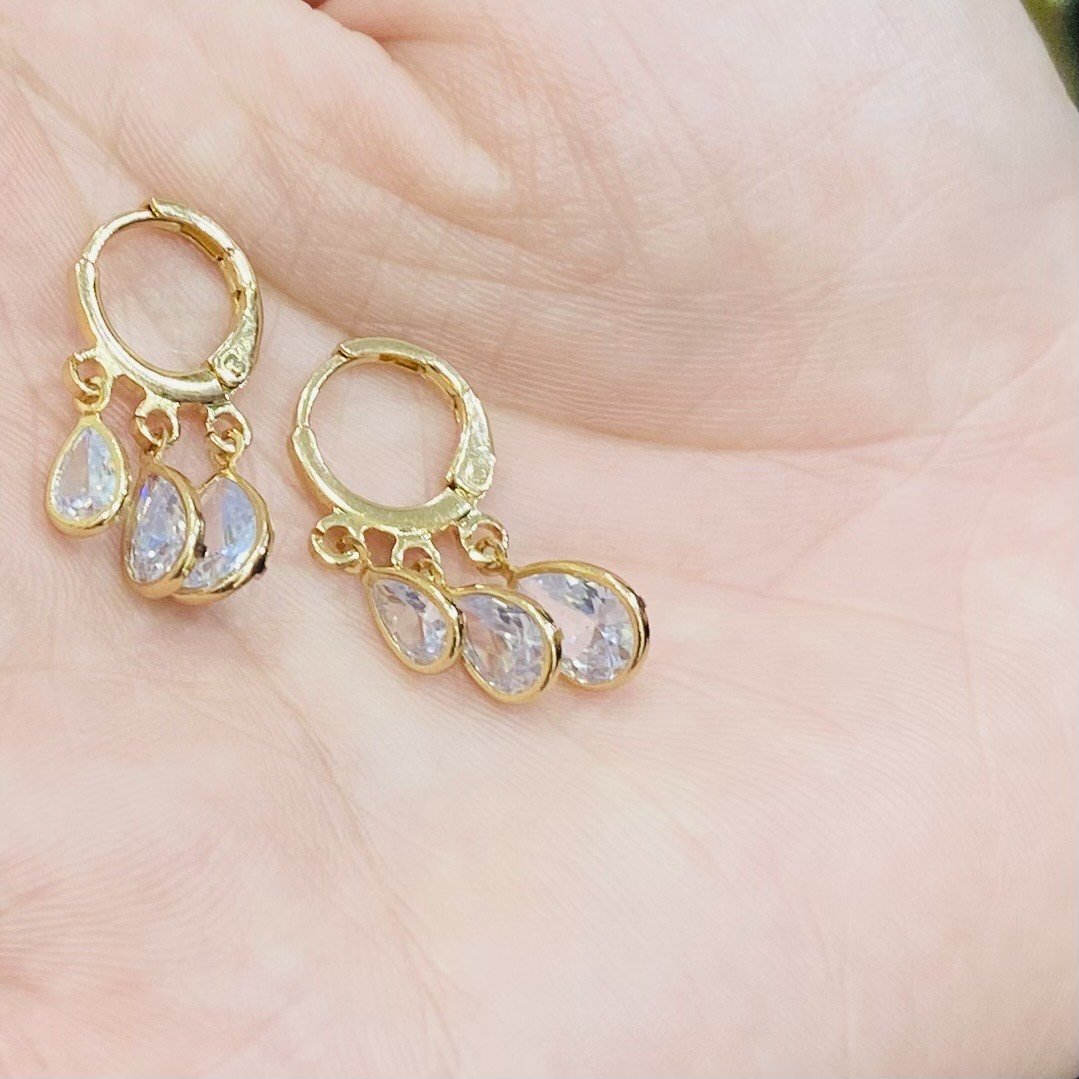 Brinco Argola Zirconia Folheado A Ouro
