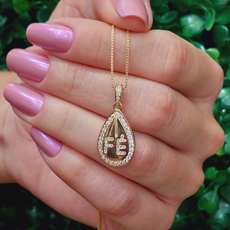 Colar Com Pingente Escrito Fé Zircônia Folheado A Ouro