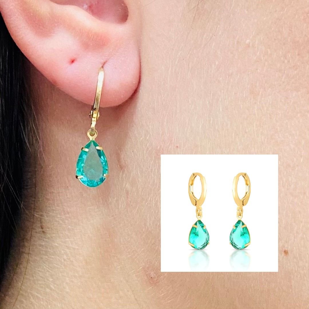 Brinco De Argola Com Pingente De Gota Folheado A Ouro