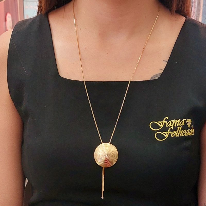 Colar Gravatinha Com Chapeu Chinês Folheado A Ouro