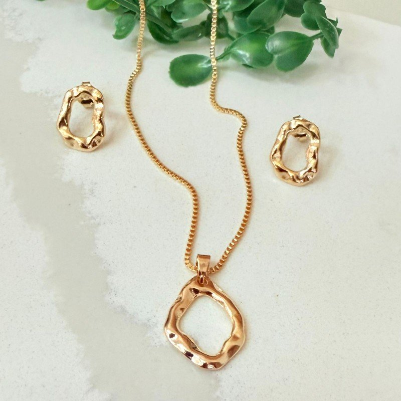 Conjunto Organico Minimalista Folheado A Ouro