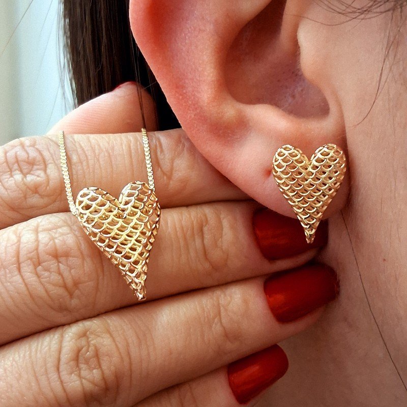 Conjunto De Coração Furadinho Folheado A Ouro