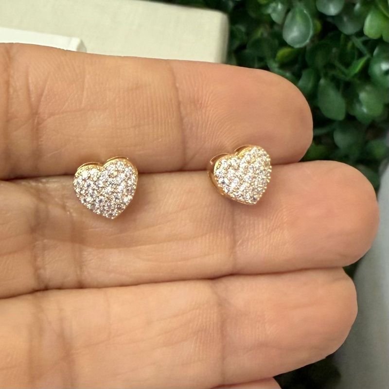 Brinco De Coração Com Zirconia Folheado A Ouro 18k