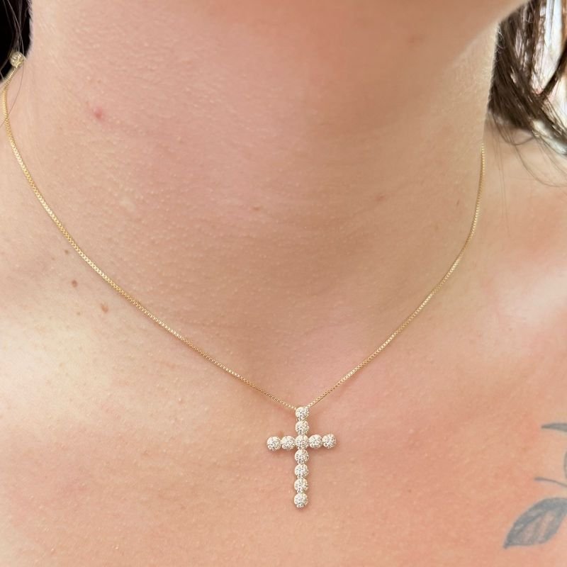 Colar De Cruz Com Zirconia Folheado A Ouro