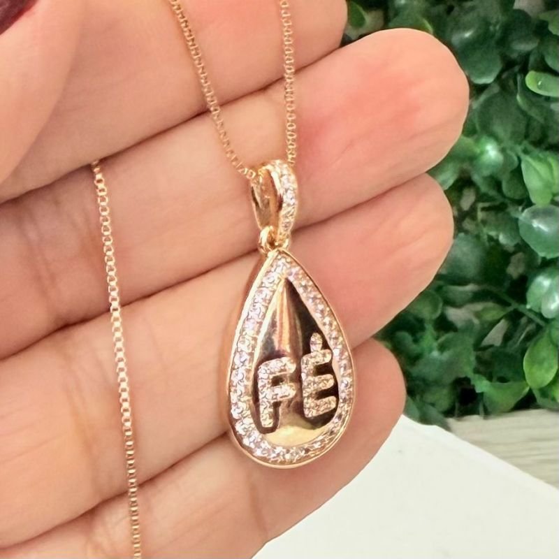 Colar Com Pingente Escrito Fé Zircônia Folheado A Ouro