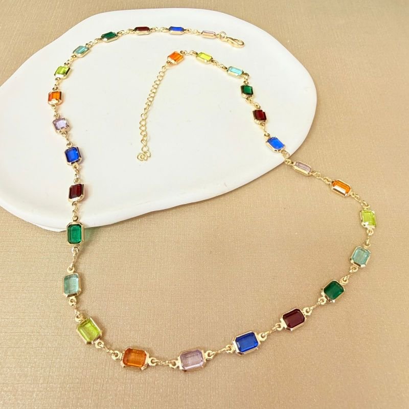 Colar Pedras Coloridas Retangulo Folheado A Ouro