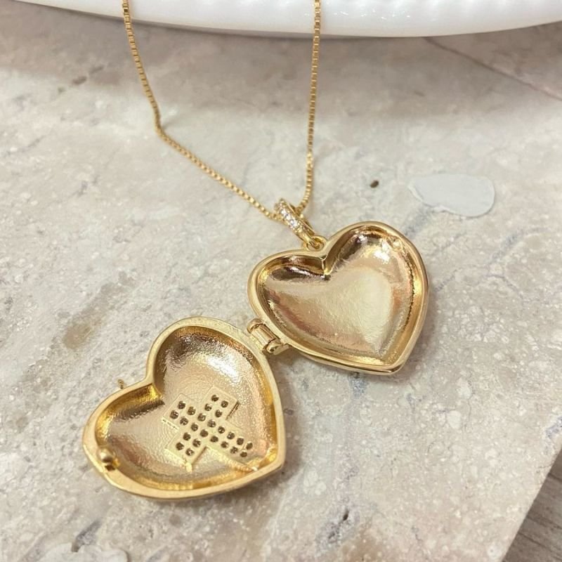 Colar Relicário Zirconia Folheado A Ouro
