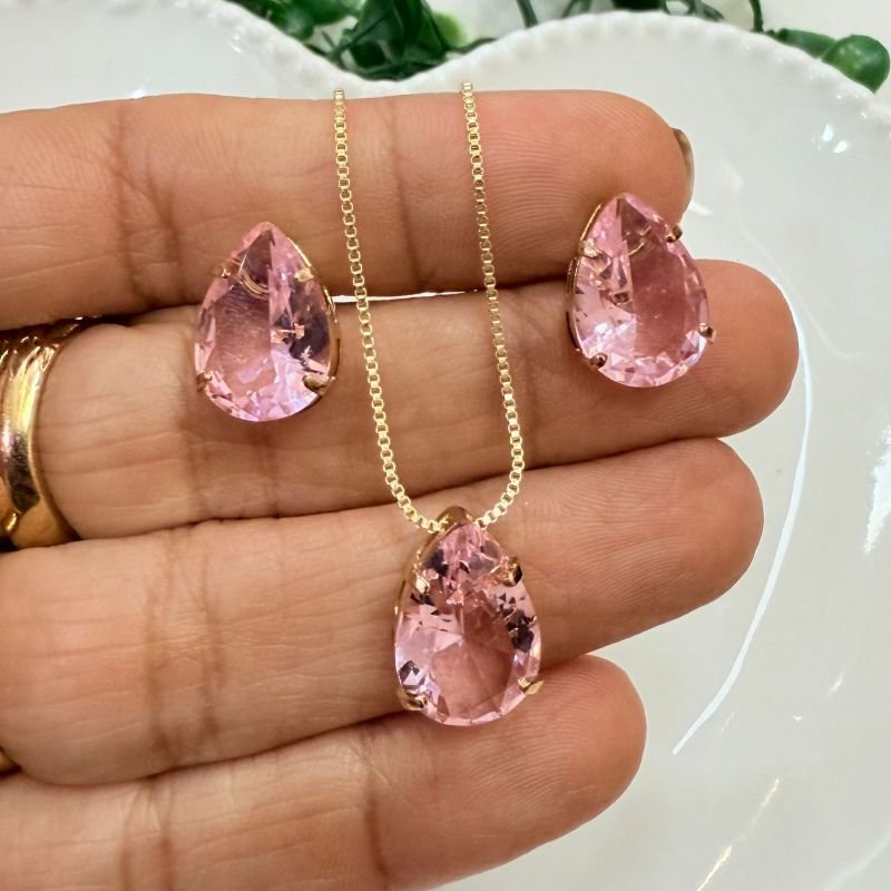 Conjunto Brincos + Colar Gota Folheado A Ouro