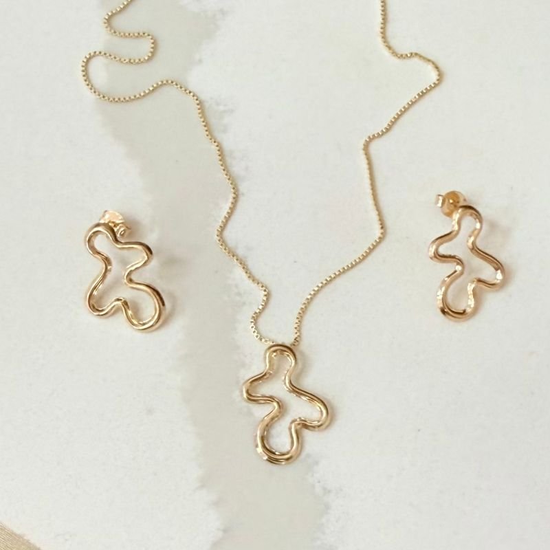 Conjunto De Brincos E Colar Organico Folheado A Ouro