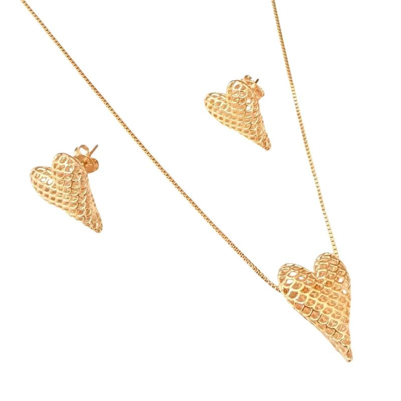 Conjunto De Coração Furadinho Folheado A Ouro