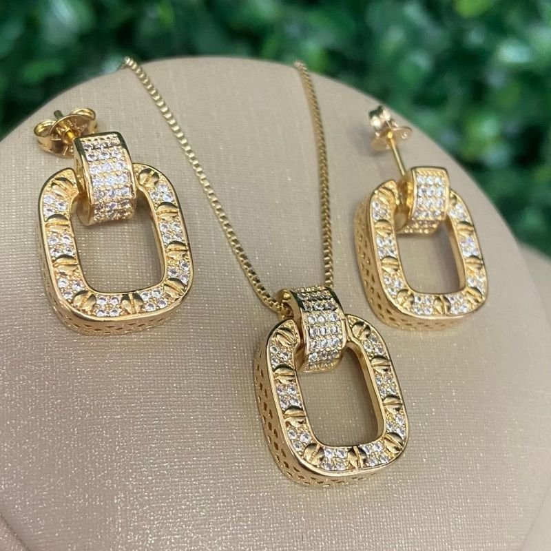 Conjunto Feminino Folheado A Ouro 18k - Corrente Com Pingente E Brinco Delicado