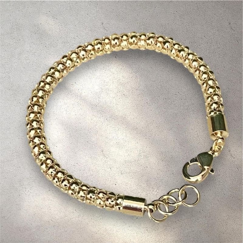 Pulseira Grossa Trabalhada Folheado A Ouro