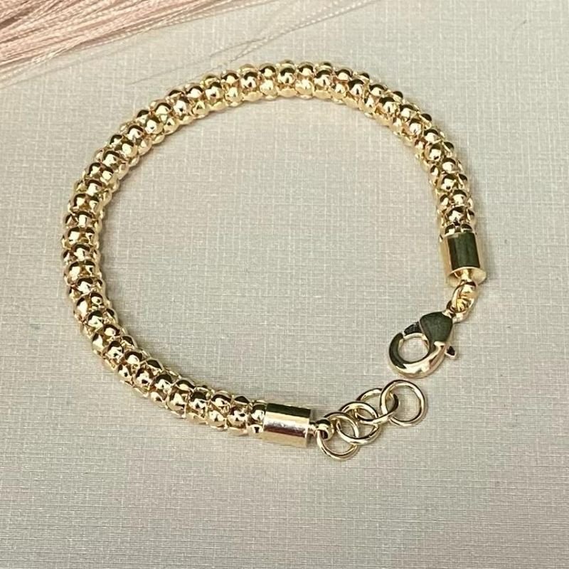 Pulseira Grossa Trabalhada Folheado A Ouro